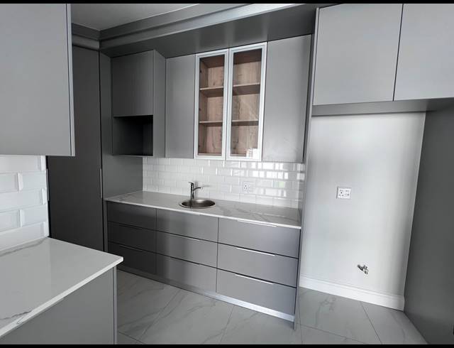 4 BEDROOM HOUSE FOR SALE IN SANDOWN